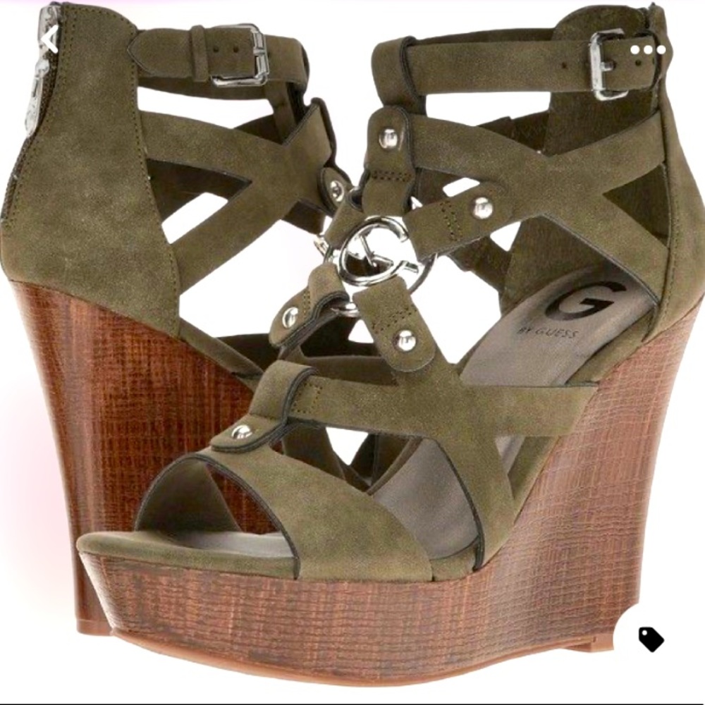G BY GUESS WEDGE HEEL SANDALS